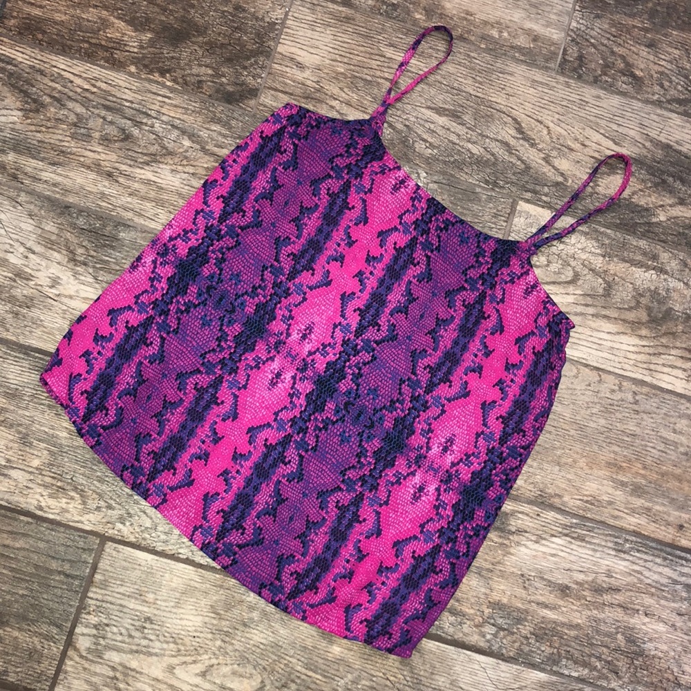 Olivaceous top💜